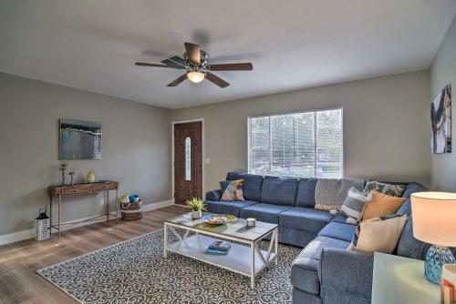 Clearwater Seaside Bungalow Patio And Grill!