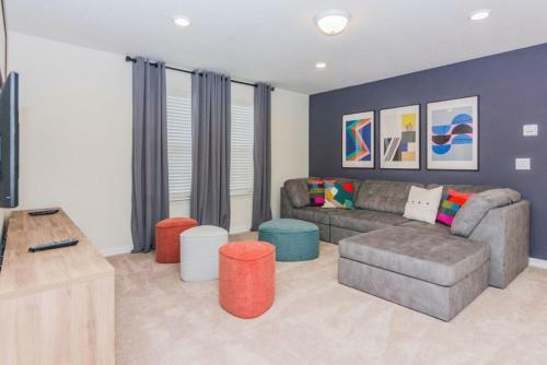Fabulous Home With Pool At Solterra Resort St5501