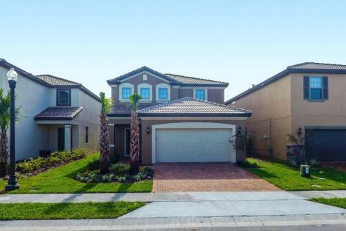 Fabulous Home With Pool At Solterra Resort St5501