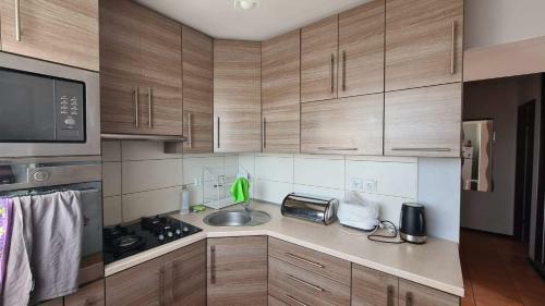 Uroczy Apartament W Centrum I Darmowym Parkingiem.