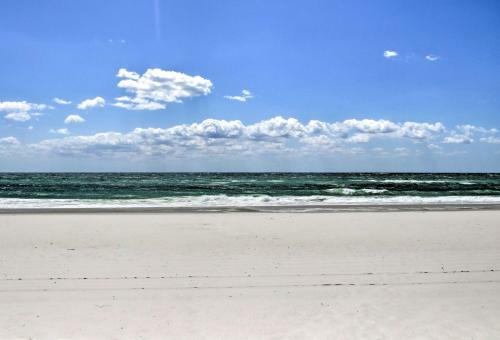 Pensacola Beach Home 1 Block To Beach Access