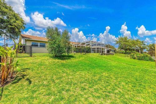 Fleming Ct Pool Home - Palm Coast