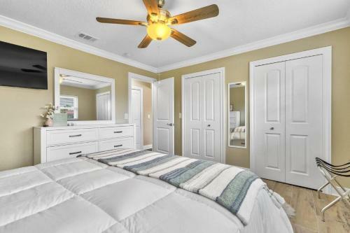 Fleming Ct Pool Home - Palm Coast