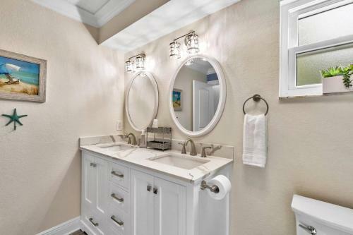 Fleming Ct Pool Home - Palm Coast