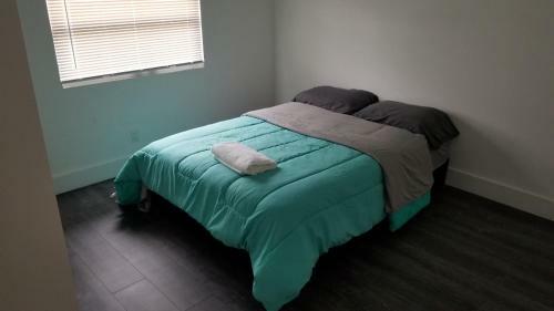New Modern Style Home*near Downtown*near Beach