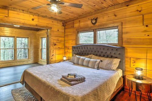 Chic Cherry Goose Lodge With Hot Tub And Deck!
