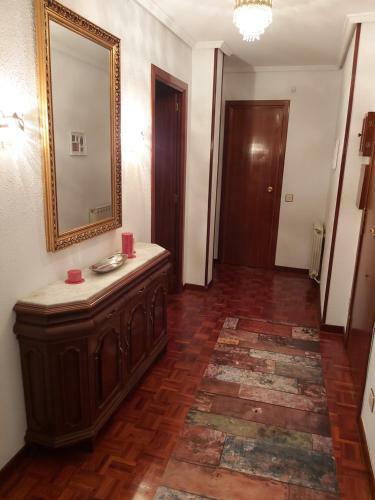 Apartamento Tu Refugio De Viaje, Con Parking Gratuito.