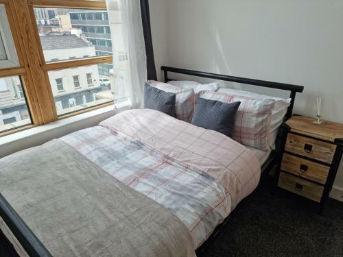 City View 2-bed Apartment In Manchester