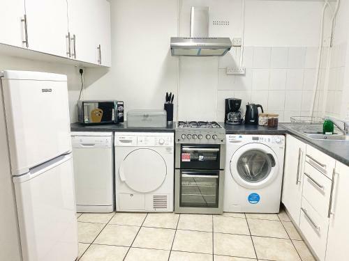 Stylish City Centre Home With Private Garden