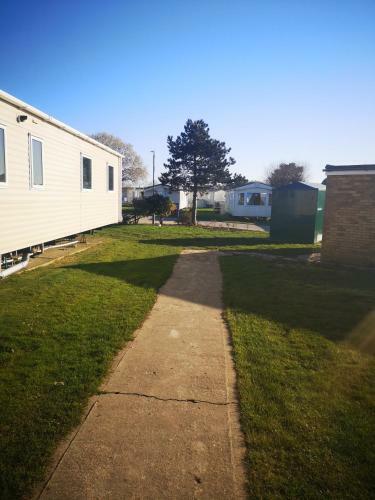 Lovely 2-bed Apartment In Walton On The Naze