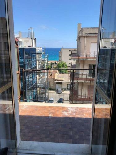 Apartamento Appartamento Siderno Sul Mare Trilocale