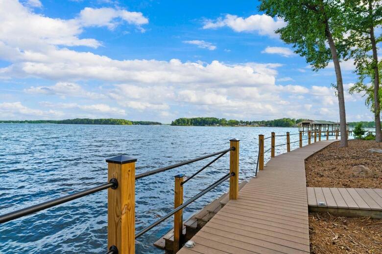 Lake Norman Getaway By Stay Lake Norman