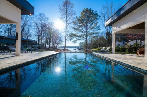 Shoreline On Stonemarker By Stay Lake Norman