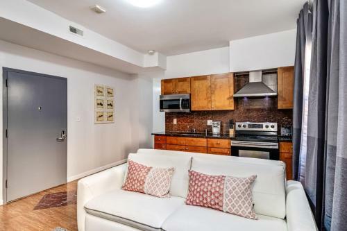 Apartamento Cozy And Stylish 2bd Apt With Great Location!