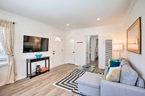 Apartamento Renovated, Chic La Unit In Central Location!