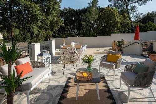 Villa De Charme Avec Piscine Chauff�e & Cigales
