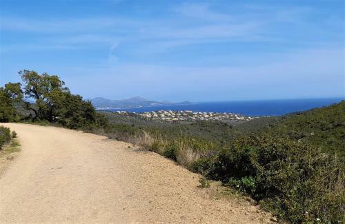Apartamento Entre Esterel Et M�diterran�e.