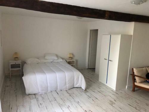 Grande Maison Enti�re Class�e 3 * Avec Piscine
