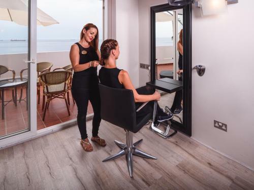 The Caleta Hotel Self-catering Apartments