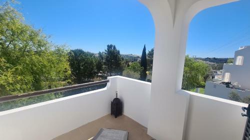 Green And Blue View Apartment