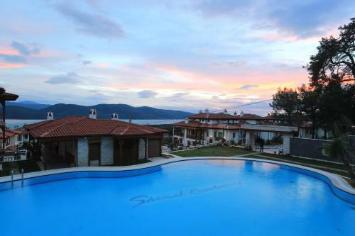 Shimal Residence Hotel