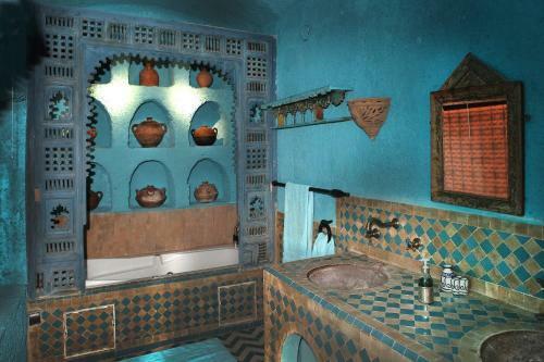 Riad Lune Et Soleil