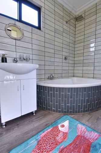 Golden View Luxury Self Catering
