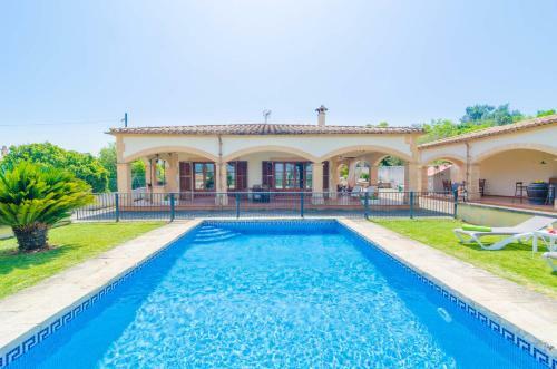 Villa Cirera