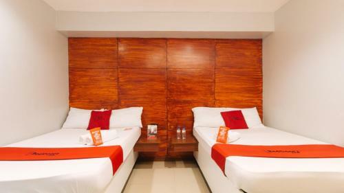 Hotel Reddoorz Plus @ Costa Roca Balamban