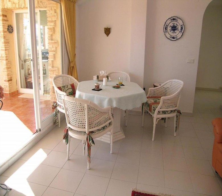 Apartment Calle Miguel Morillo