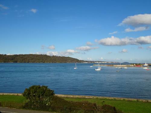 Spacious & Modern 4 Bedroom Holiday Home Gwynedd