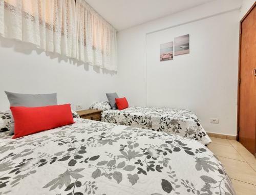 Sunbeach Apartment