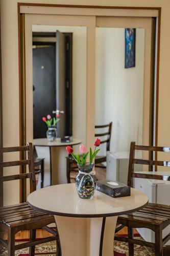 Hotel Telav Holl