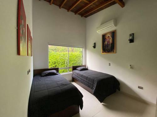 Villa C�moda Casa Finca Con Piscina - San Jer�nimo, Ant
