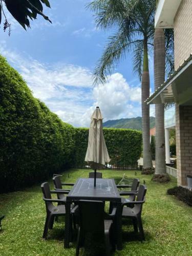 Villa C�moda Casa Finca Con Piscina - San Jer�nimo, Ant