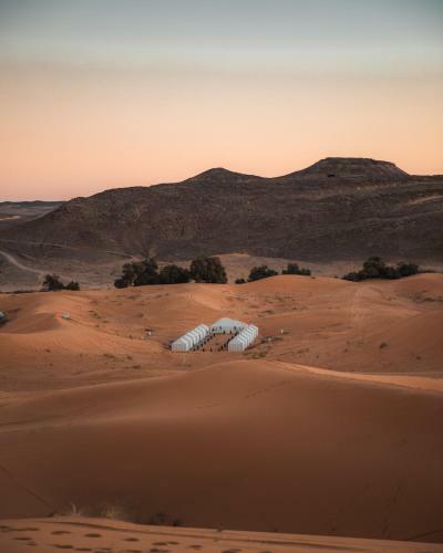 Night Desert Luxury Camp