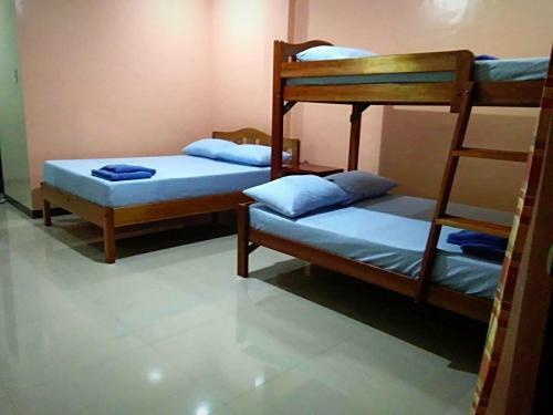 Bed & Breakfast Golden Pension House,palawan