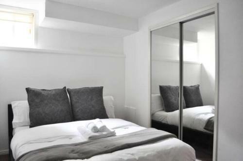 Cozy 1 Bd Suite Centrally Located North Vancouver