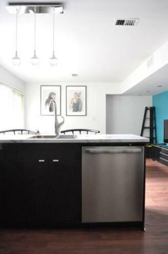Cozy 1 Bd Suite Centrally Located North Vancouver