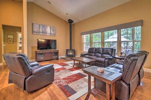 Quiet Graeagle Cabin With Yard, Deck And Grill!