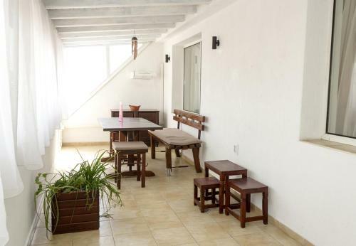 Modern Bright Apartment Close To The City Centre