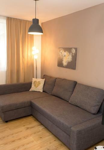 Modern Bright Apartment Close To The City Centre