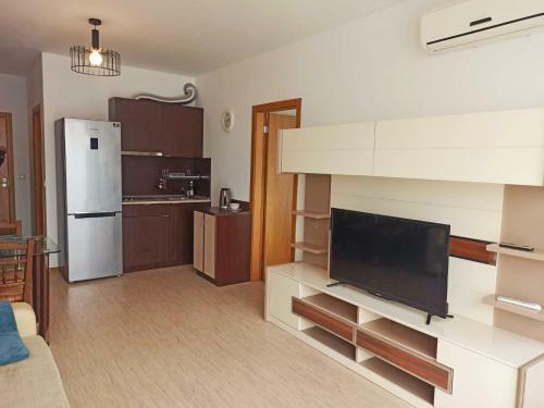 Cozy Apartament In Sunny View Central Complex