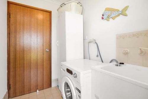 Ideal 3br Holiday House With Wifi And Beach View