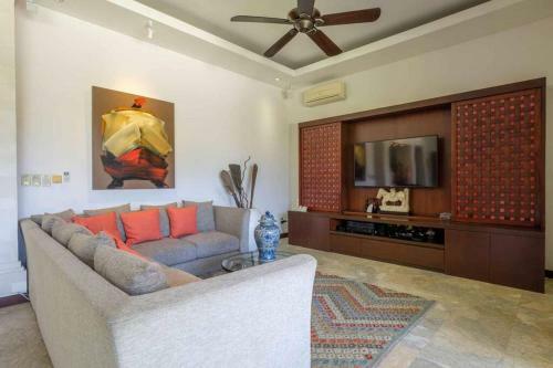 Villa Beachfront Estate Sanur - Eleven Kejora