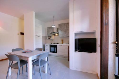Apartamento Cattaneo Bilo, 1 Camere Con Terrazzo E Garage