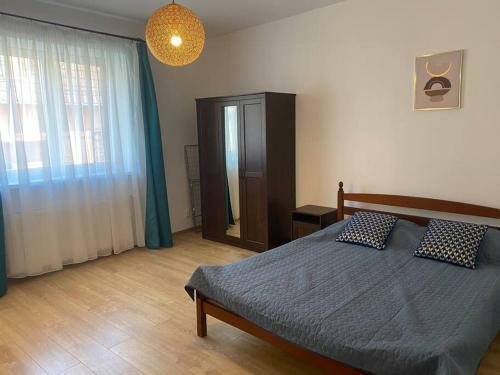 Villa Cheerful 3 Bedroom House With Yard