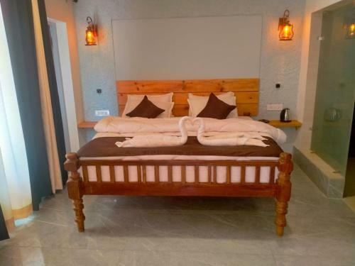 Hotel Four Farm Resort Nainital