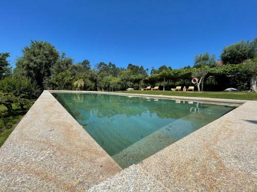 Casa De Vilar De Rei - Ref�gio No Minho Com Piscina