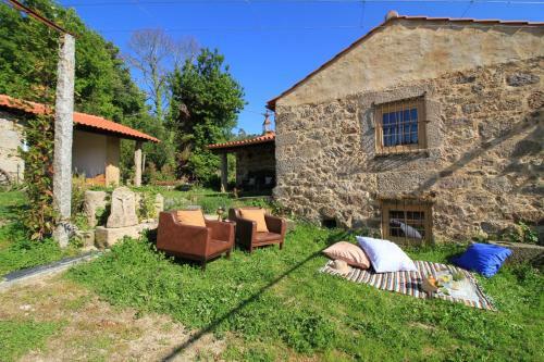 Casa De Vilar De Rei - Ref�gio No Minho Com Piscina